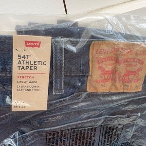 Levi’s Brand New 541 38x32 Athletic Taper